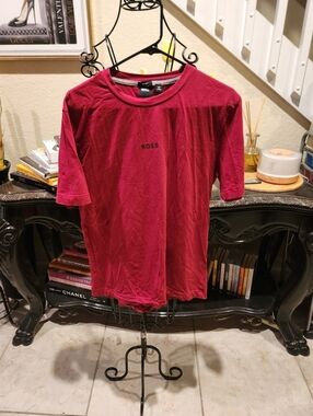 BOSS crewneck t-shirt size M